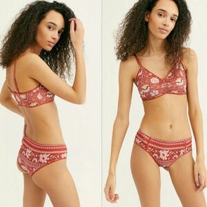 Spell & The Gypsy Collective Poinciana Red Floral Bloomers & Bralette Set NWT